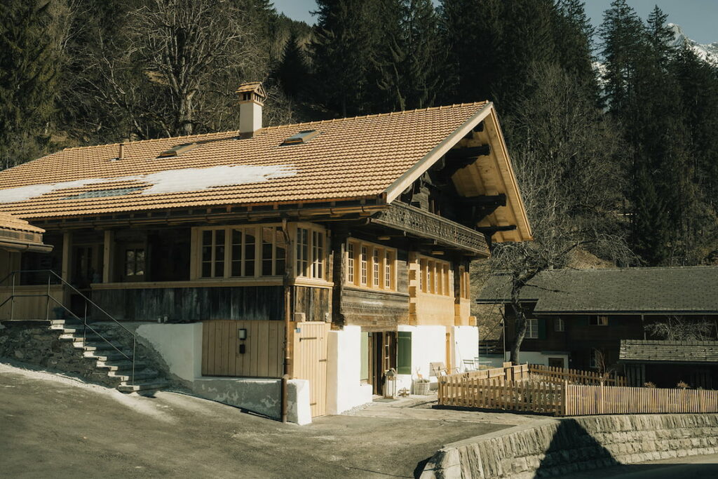 Ehemaliges 400 jähriges Bauernhaus in Grindelwald, saniert in Zusammenarbeit von Architekt und Denkmalpflege